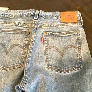 Levi’s wedgie 29 Women’s